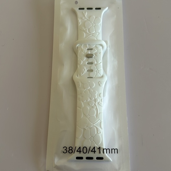 Floral White Engraved Silicone Band for Apple Watch Band 38mm 40mm 41mm -  NEW - Picture 5 of 7
